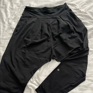 Lululemon Drop Crotch Athletic Leggings Joggers Size Large Black